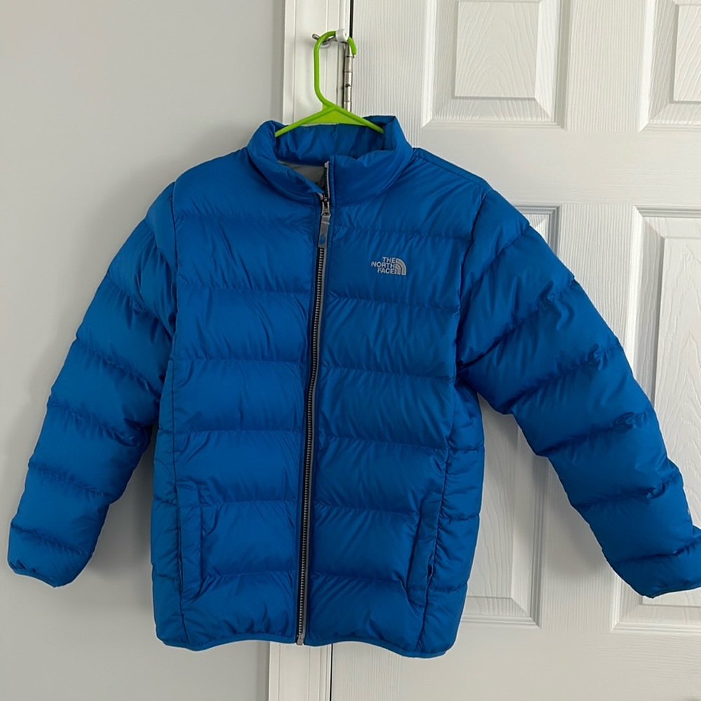 Youth XL north face down jacket only worn a couple times! In great condition!